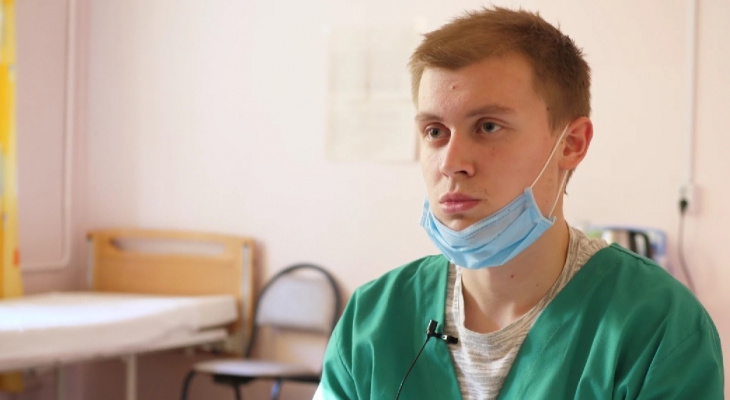 Пандемия не закончилась: студент-медик из Ярославля о работе в "красной зоне".Видео