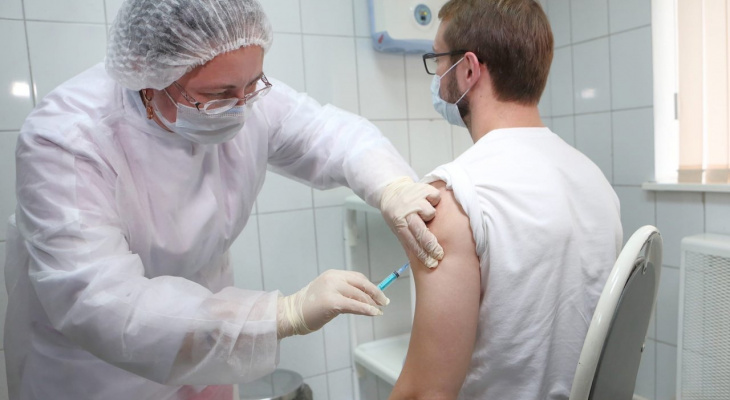 Восемь миллионов доз вакцины от ковида выпустит завод в Ярославле за месяц