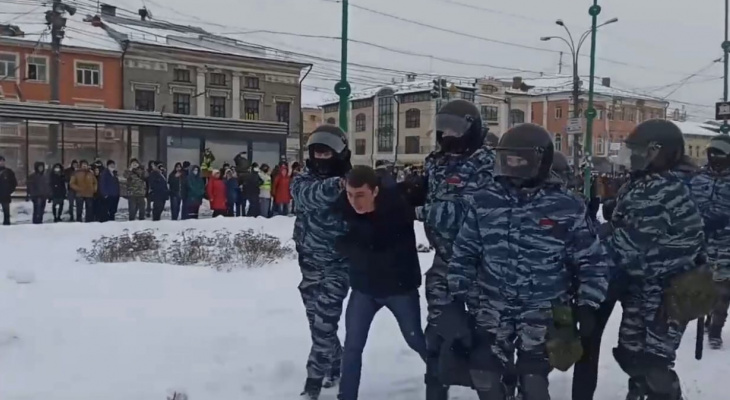 Протесты в Ярославле и задержания: что происходит на улицах города