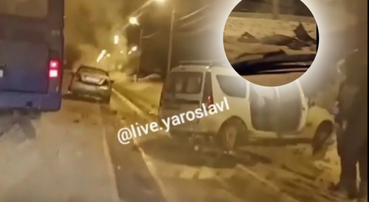 Тело на обочине среди обломков: жуткая авария произошла в Ярославле. Видео