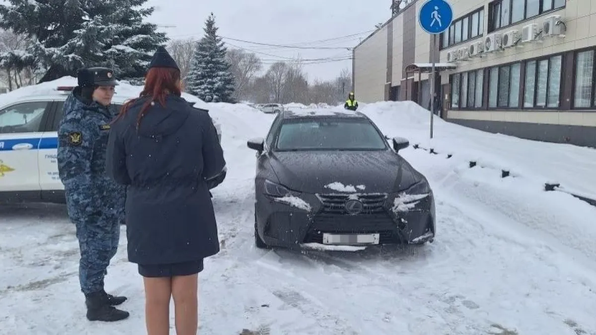 23-летний владелец Lexus накопил долгов на 1,1 млн рублей