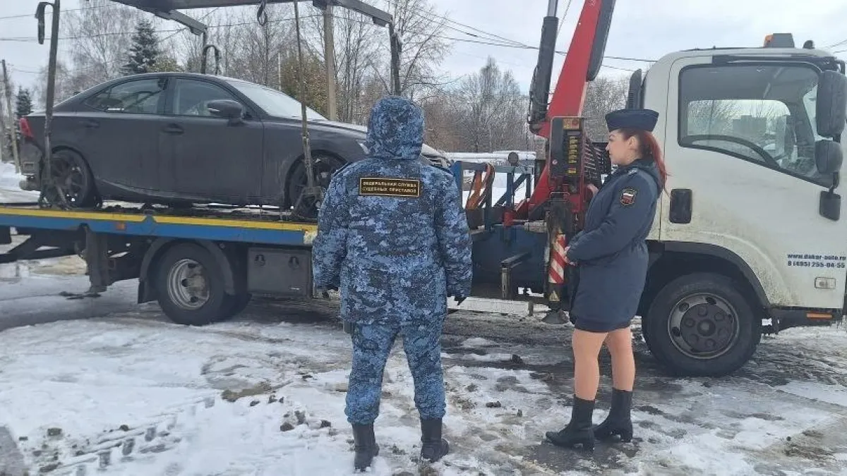 Ярославские приставы устроили облаву: водитель потерял Лексус за 194 штрафа