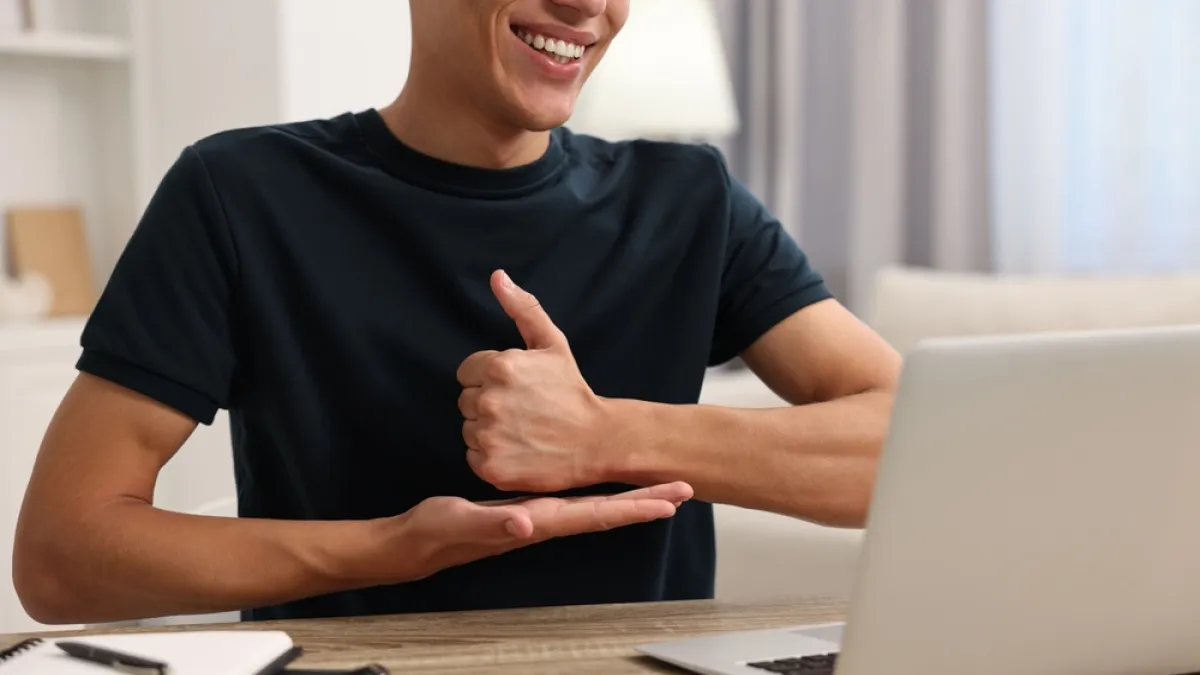 Жители Ярославской области с нарушением слуха смогут пользоваться голосовой связью