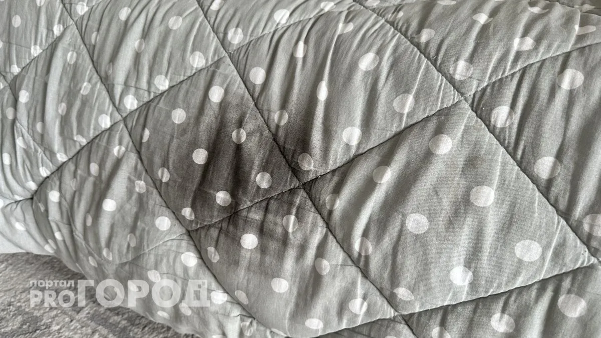 Дешевле любого пятновыводителя - работает на ура с любыми пятнами   