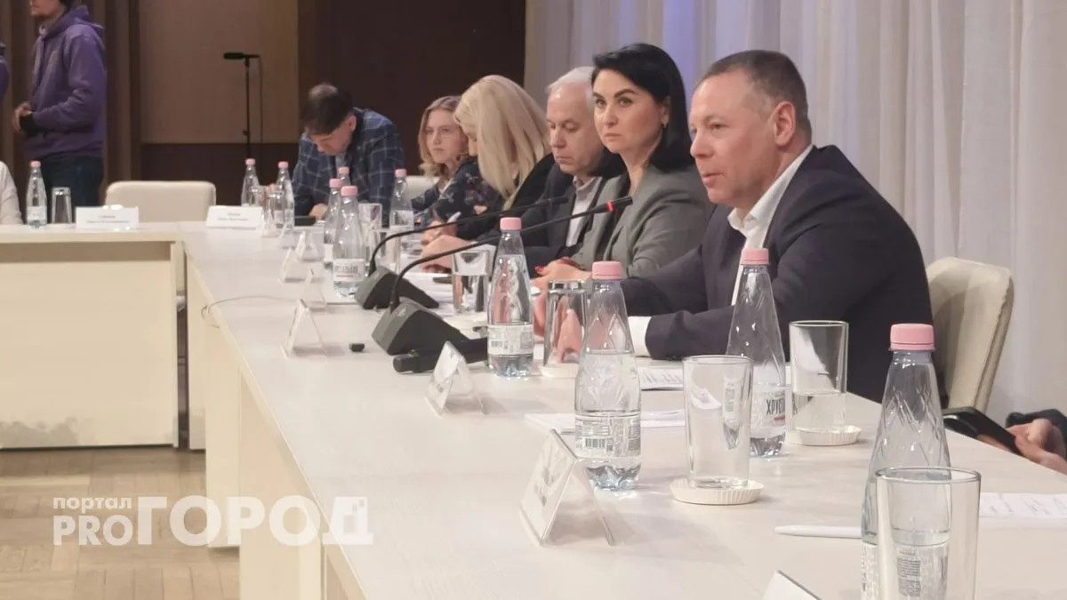  Почти четыре часа диалога: Евраев ответил о водителях автобуса, драке в «Ауре» и новом стадионе «Шинника»