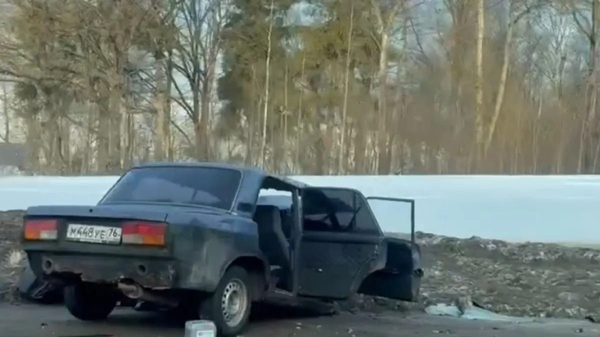 Молодой водитель ВАЗа погиб в аварии на трассе М‑8 в Ярославской области