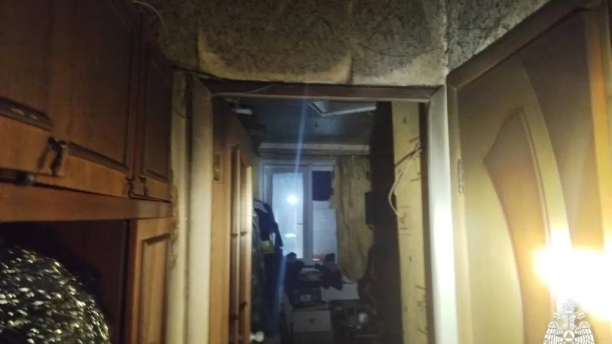 Пожарный извещатель спас семью с детьми при ночном пожаре в Ярославской области