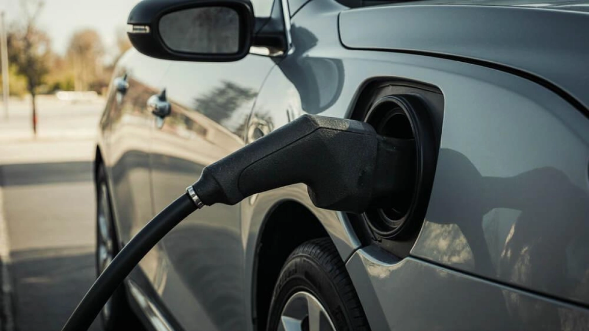 Ремонт Tesla за 580 тысяч: ярославна проиграла суд электрозаправке