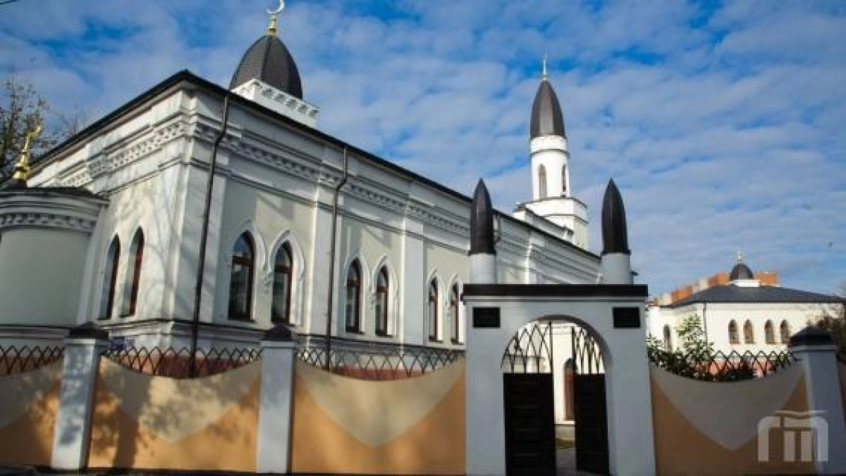 Евраев поздравил мусульман Ярославщины с Ураза-байрамом