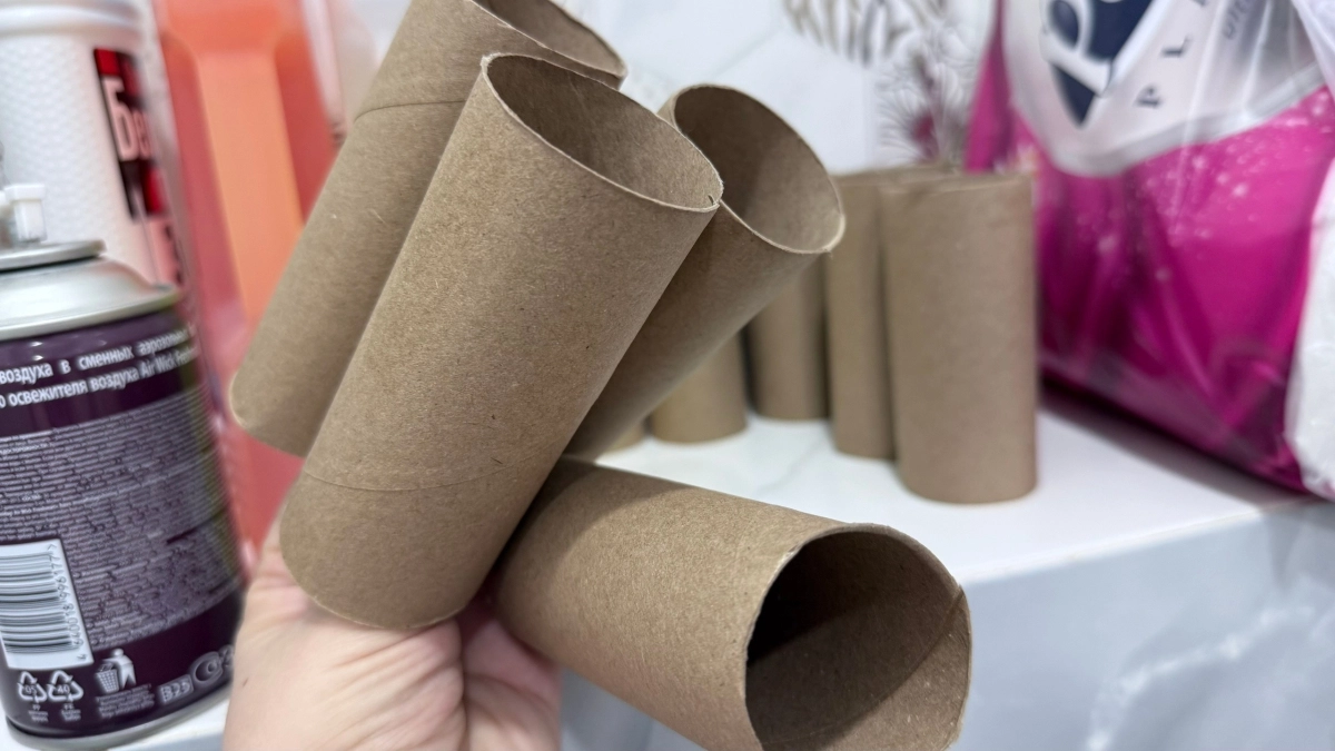 Уже пять лет вешаю на гардину втулки: неожиданный лайфхак, который спас мои нервы