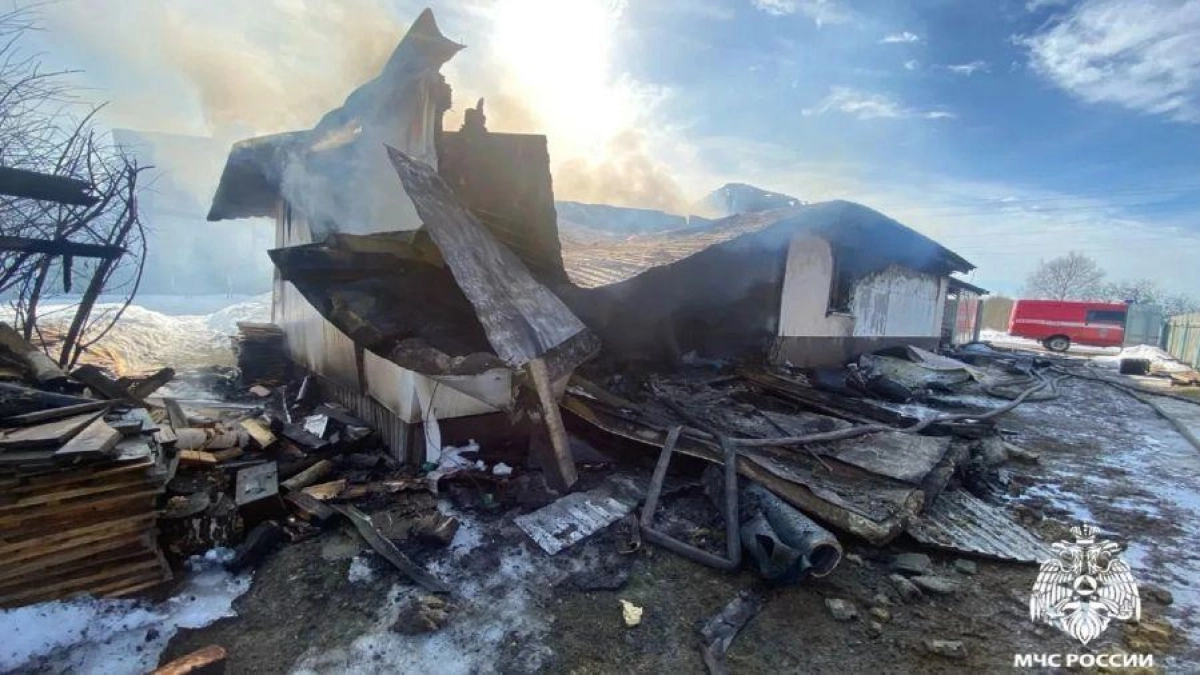 Пожар в Скородумках: семья лишилась дома за несколько часов