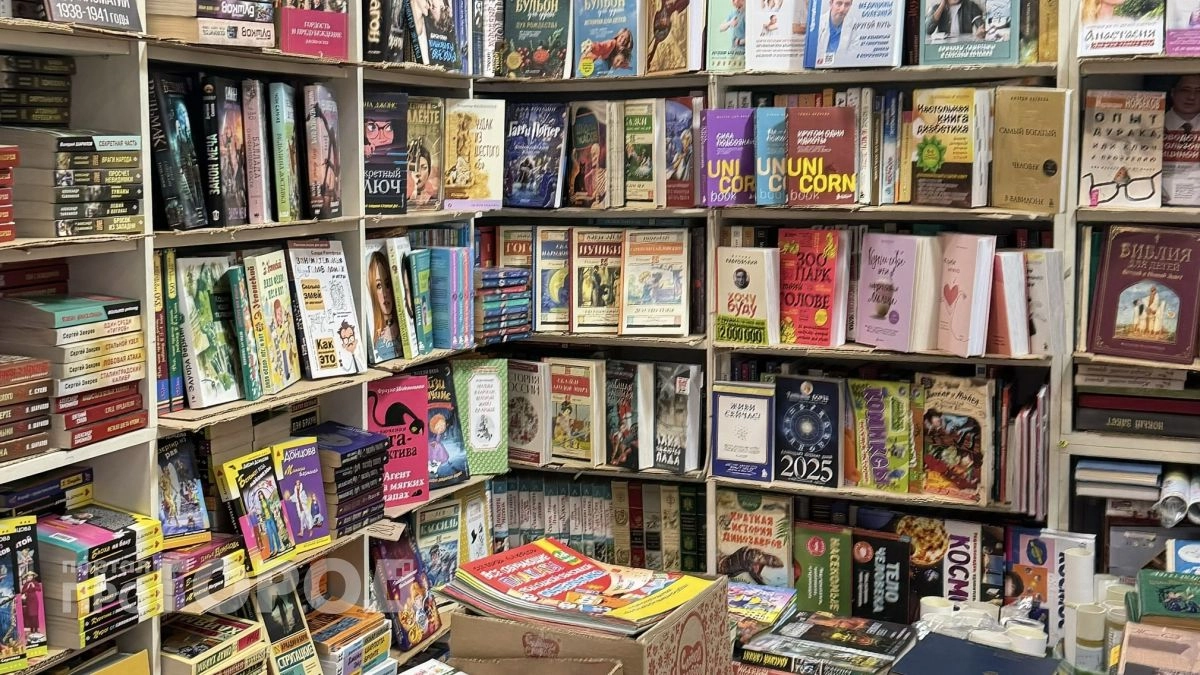 Советская "стенка" возвращается: как теперь используют мебель из прошлого в современных интерьерах 