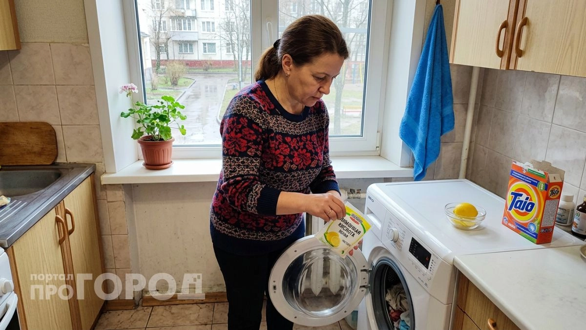 Добавляю один пакетик прямо в барабан и застиранные вещи снова выглядят как новые