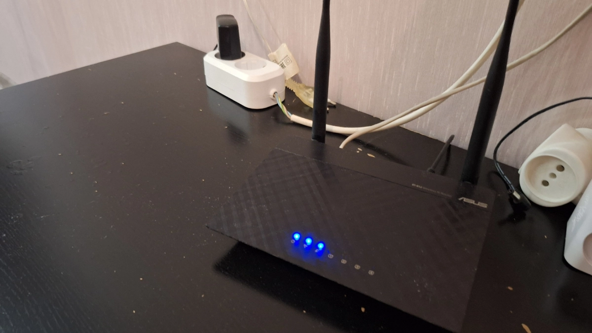 Пароль от Wi‑Fi соседу — и прощай, спокойный сон: чем опасна щедрость в сети и как себя защитить