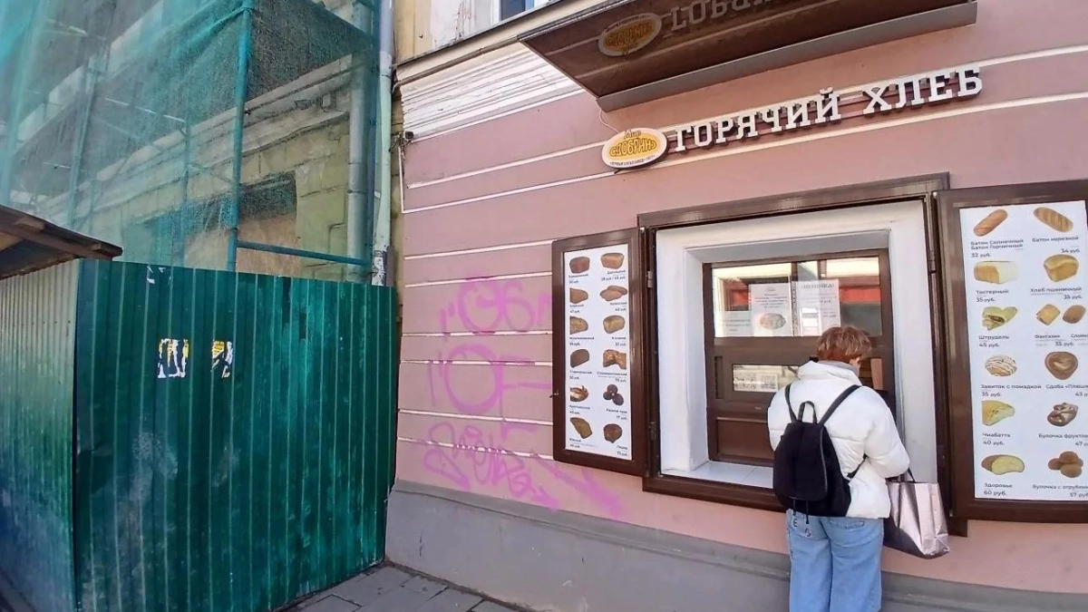 Памятник культуры в Ярославле разрисовали дважды за неделю — камеры зафиксировали