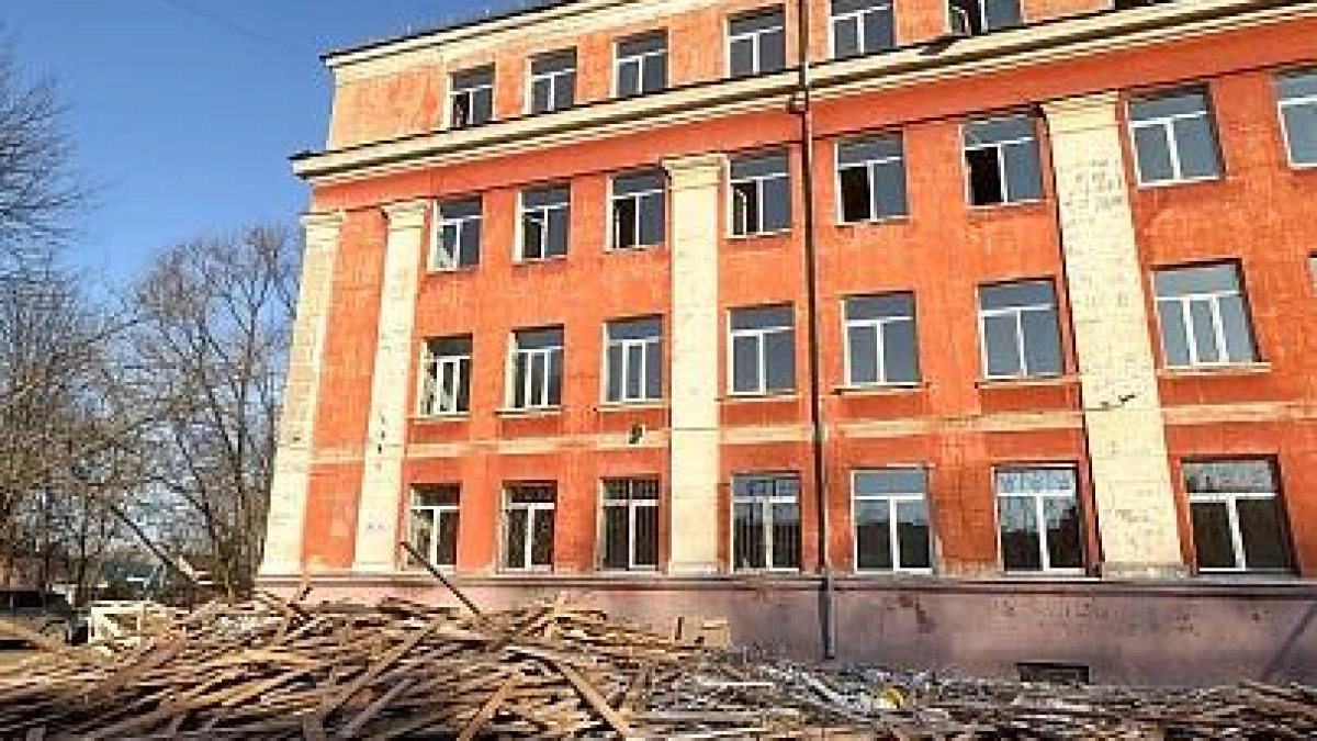 В Ярославле капитально ремонтируют школу 1953 года постройки