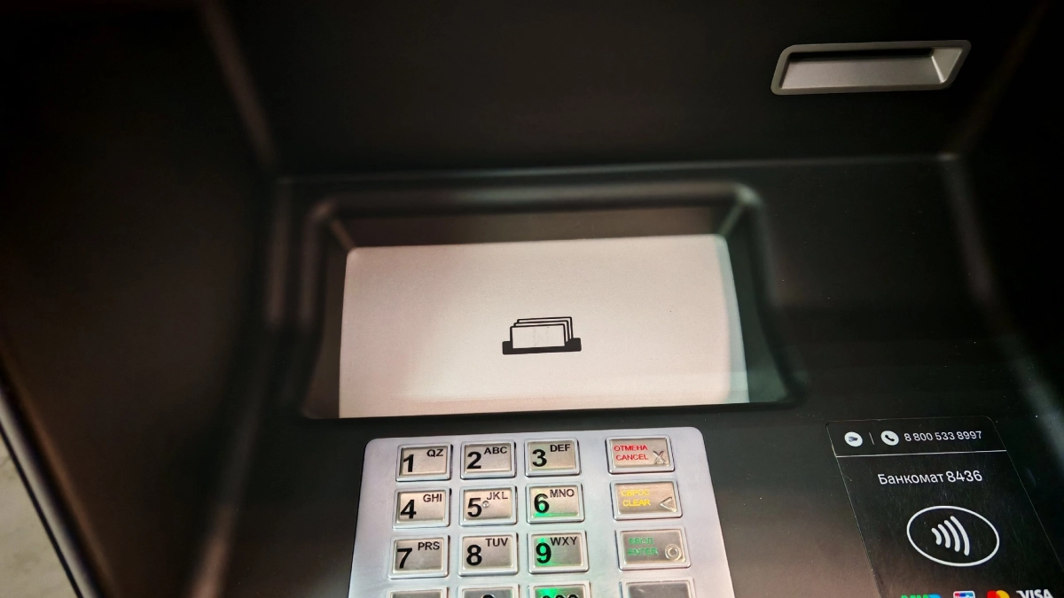 Прощайте, комиссии и очереди: как СБП меняет правила пополнения карт — подробности удивят