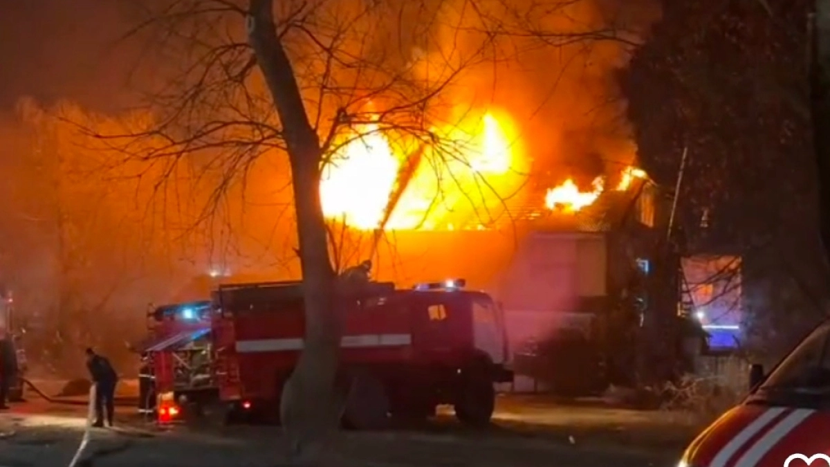 Ярославское МЧС: на Суздалке ночью горел магазин