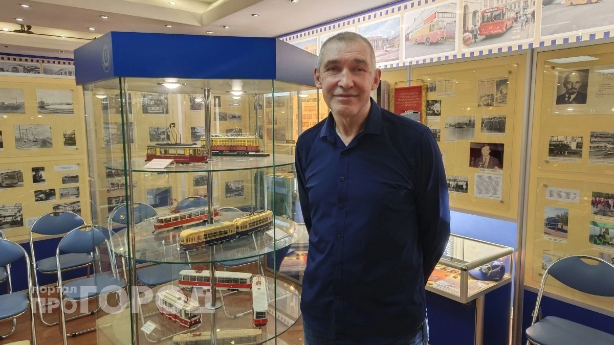 Ветеран ярославского трамвая: «Фанаты раскачивали вагоны, попрошайки пели песни, на площади Труда торговали у путей»