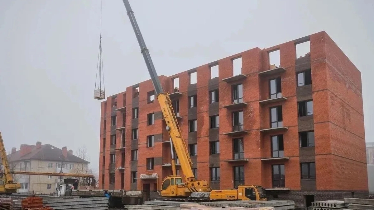 Растратил миллионы и сорвал нацпроект: в Рыбинске судят директора компании‑застройщика