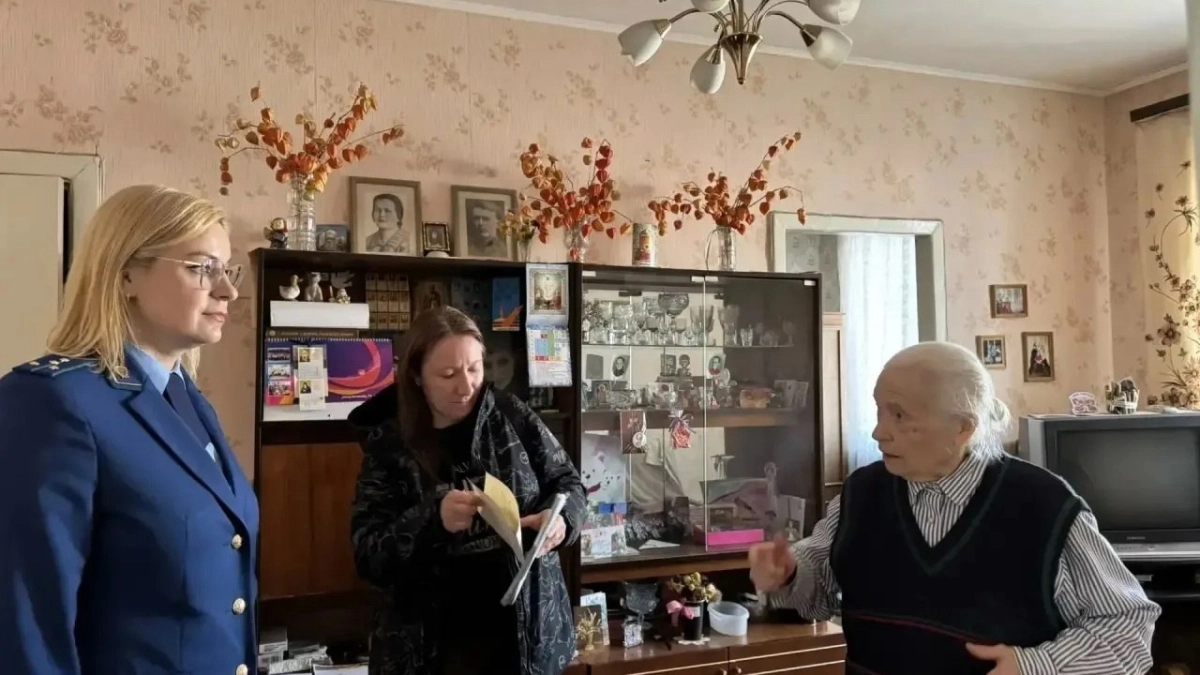 Прокуратура  проверит плесень в квартире ярославской блокадницы.