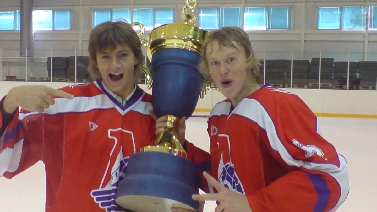 Про погибших хоккеистов Локомотива Юрии Урычеве и Данииле Собченко выпустят документальный фильм