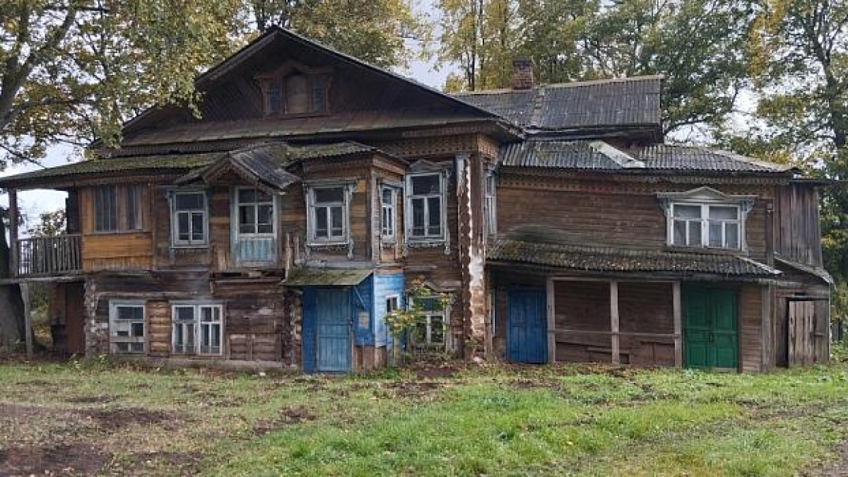 В Тутаеве снесли усадьбу земского врача с уникальной резьбой