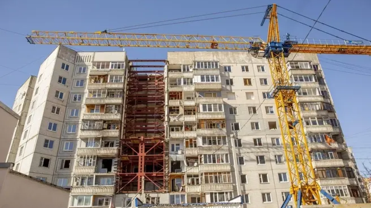 Пожар в пустующем доме на Батова в Ярославле: пострадавших нет