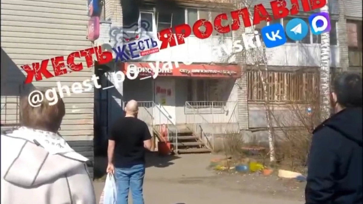 На улице Панина горела многоэтажка