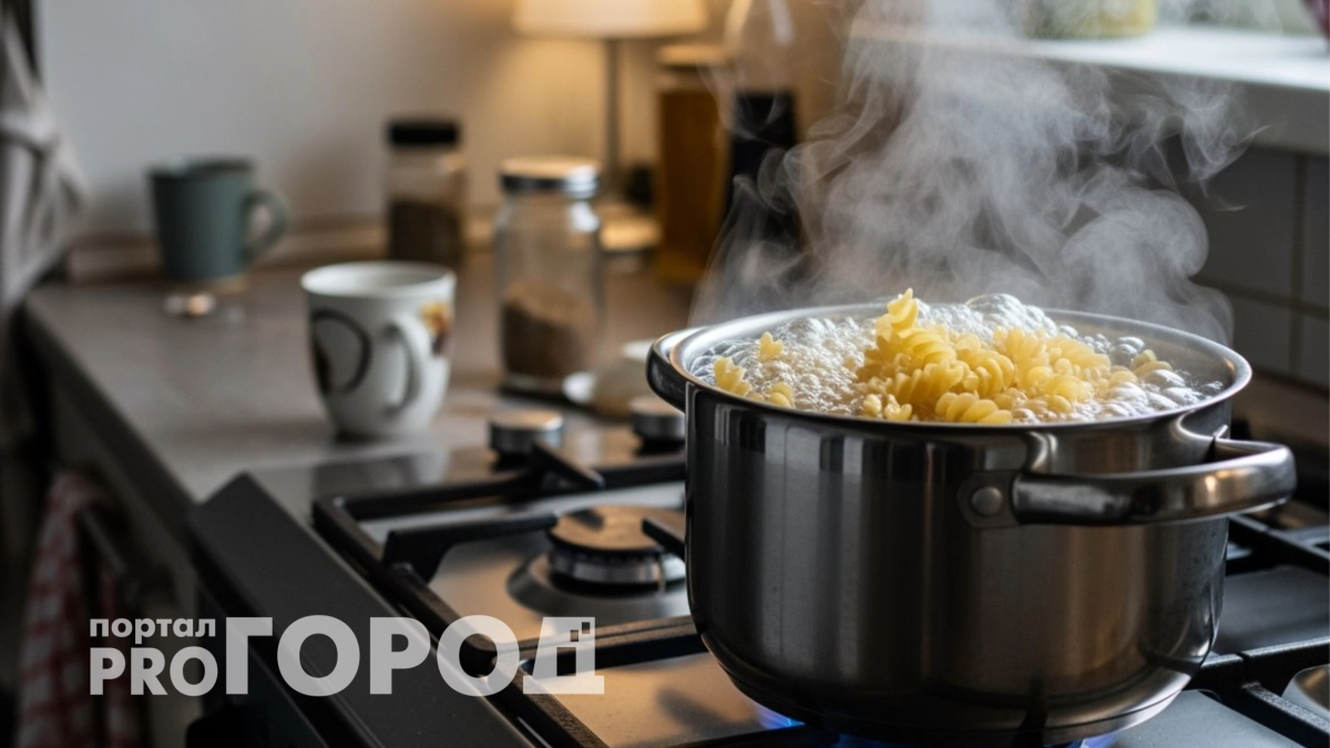 Почему нельзя выливать воду после варки макарон – хозяйки удивятся