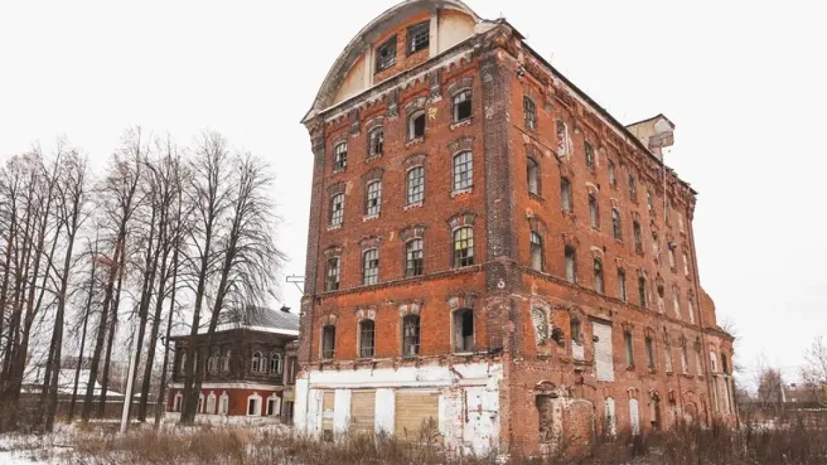 В Ярославле продают мельницу 1905 года: шесть этажей за 21,4 млн рублей