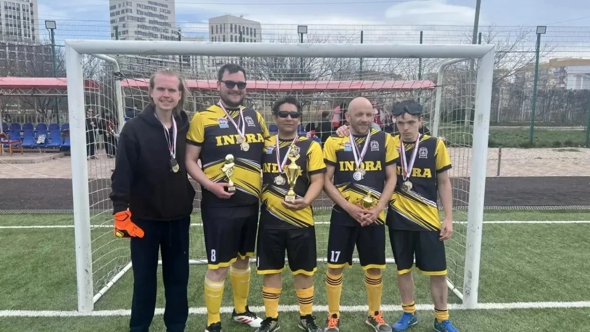 Спортсмены из Ярославля выиграли лигу начинающих соревнований по мини‑футболу для незрячих