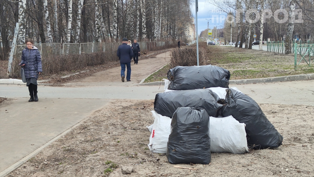 «Сами идите на свой субботник»: работодатель под давлением заставляет убираться — когда это законно, а когда — нет