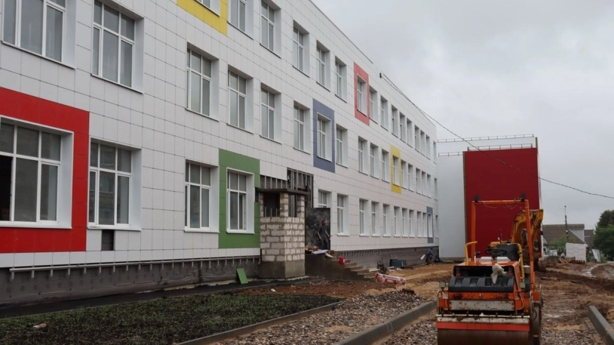 Строительство школы в Угличе опять переносят: второй корпус не успевают сдать вовремя