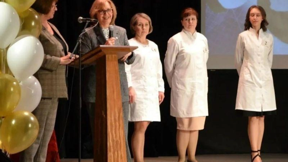 Медсестра из челюстно-лицевой хирургии выиграла первый областной конкурс профмастерства