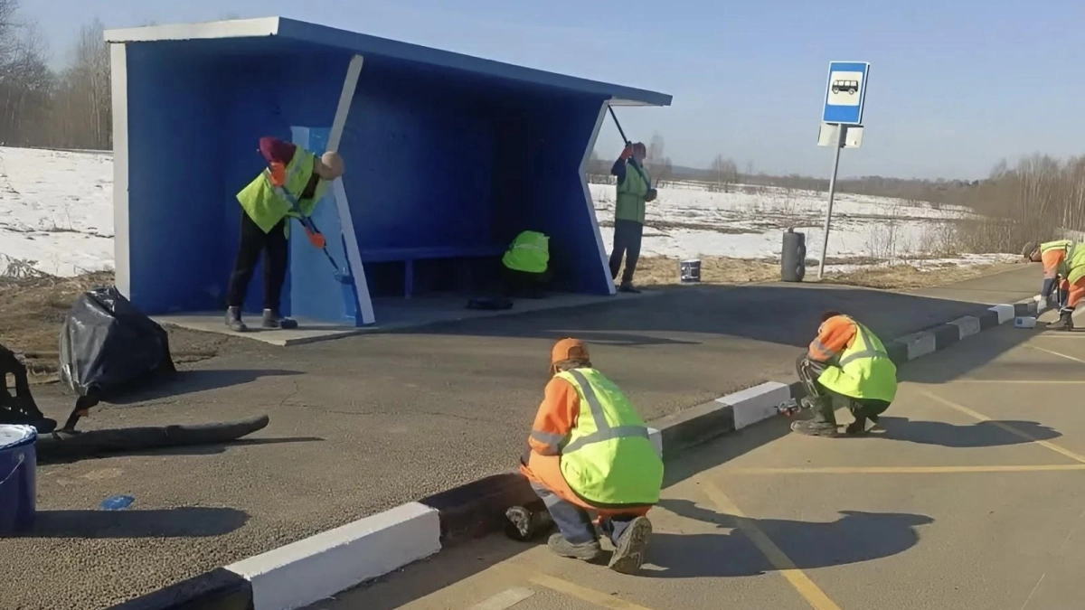 Евраев потребовал убрать мусор вдоль трасс региона перед туристическим сезоном