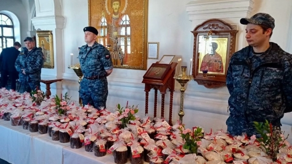 Сестры Феодоровского женского монастыря и ярославские приставы приготовили участникам СВО 1000 куличей