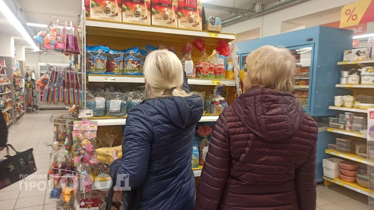 Откройте холодильник правильно: чем грозит переедание после Великого поста