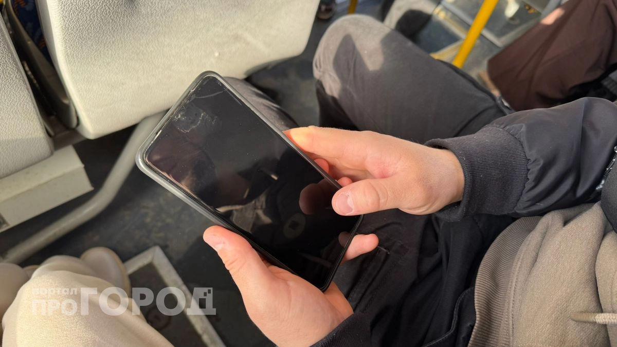 Россиян начнут массово штрафовать за переписку в чате подъезда: доложить на вас могут сами соседи, а сумма взыскания шокирует