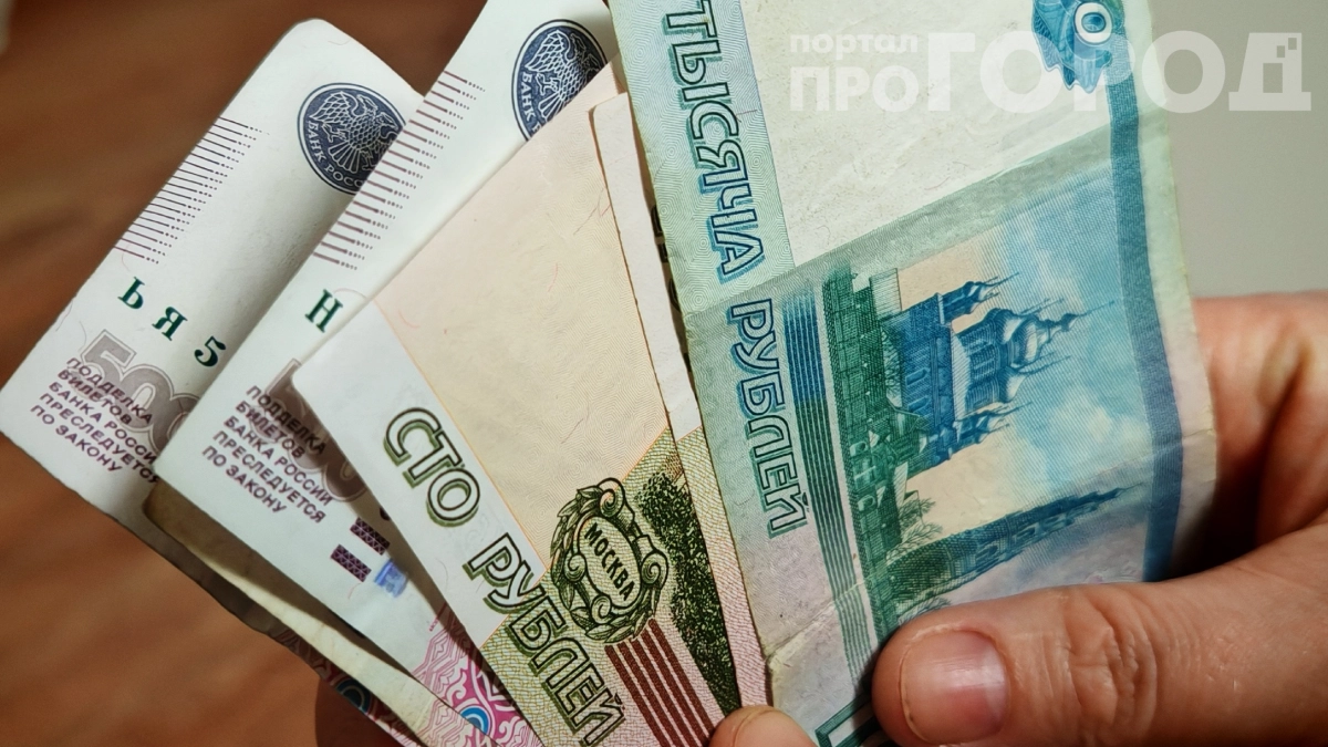 35 лет работал, а пенсия 15 тысяч: почему сосед с таким же стажем получает вдвое больше — разбираем систему