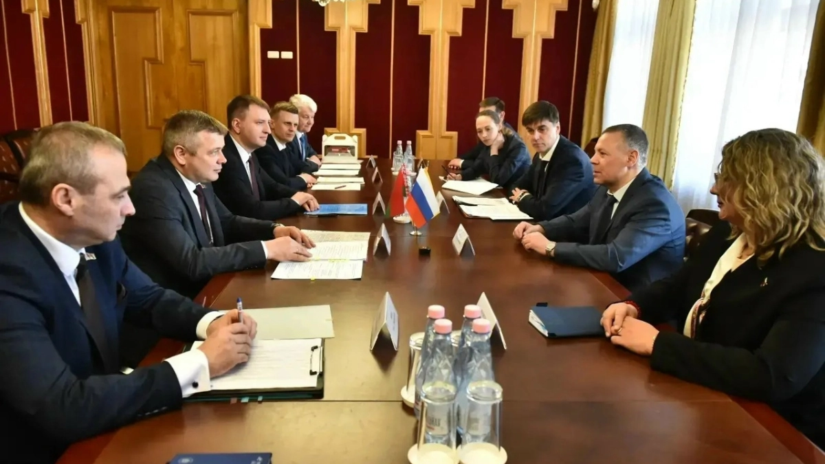 Ярославская область и Беларусь усиливают промышленное партнёрство: автобусы, автоцистерны и замена лифтов