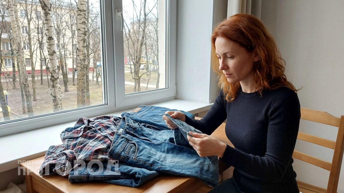 Как собрать уютное лоскутное одеяло из старых джинсов и рубашек без сложных схем и выкроек