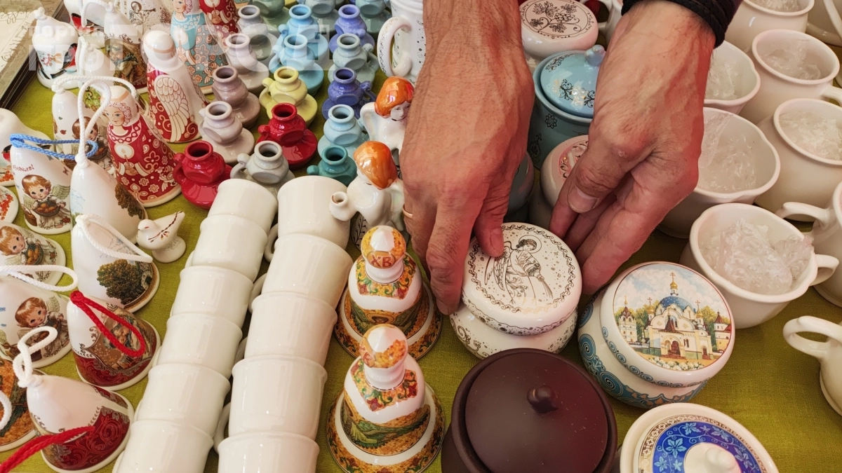 Картон по цене иномарки: почему иностранные коллекционеры дерутся за русские шкатулки