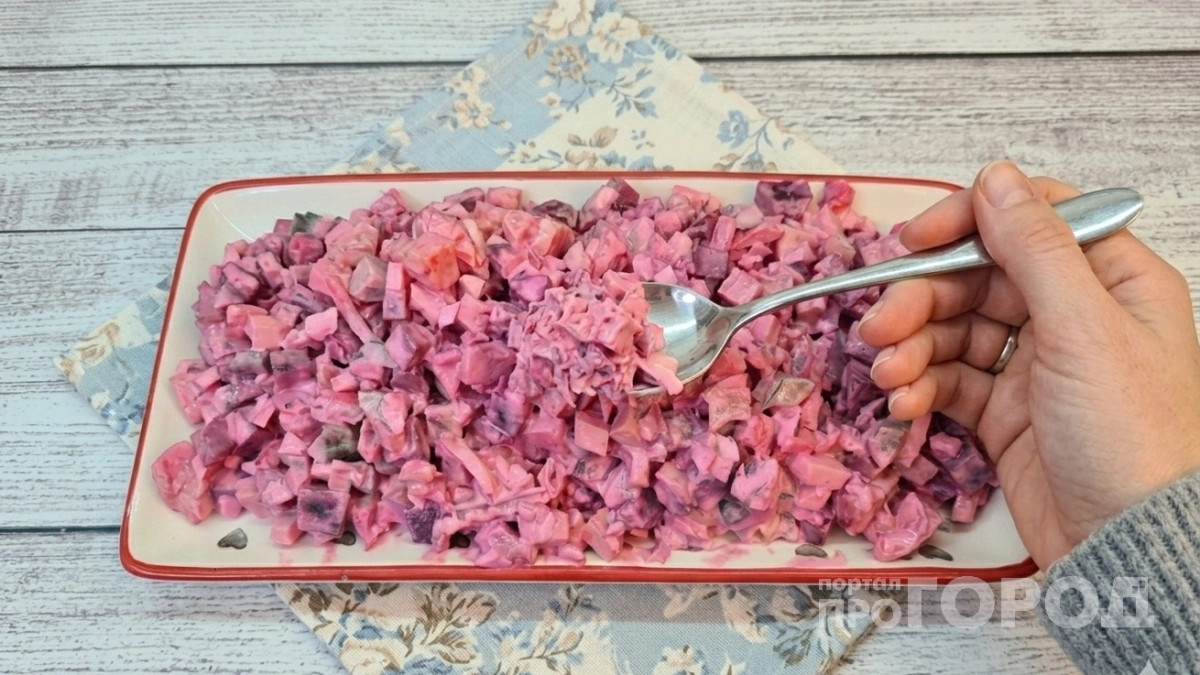 Шуба и винегрет - каменный век: все гурманы перешли на финский салат Росолли с селедкой - новый тренд кулинарии 2026 