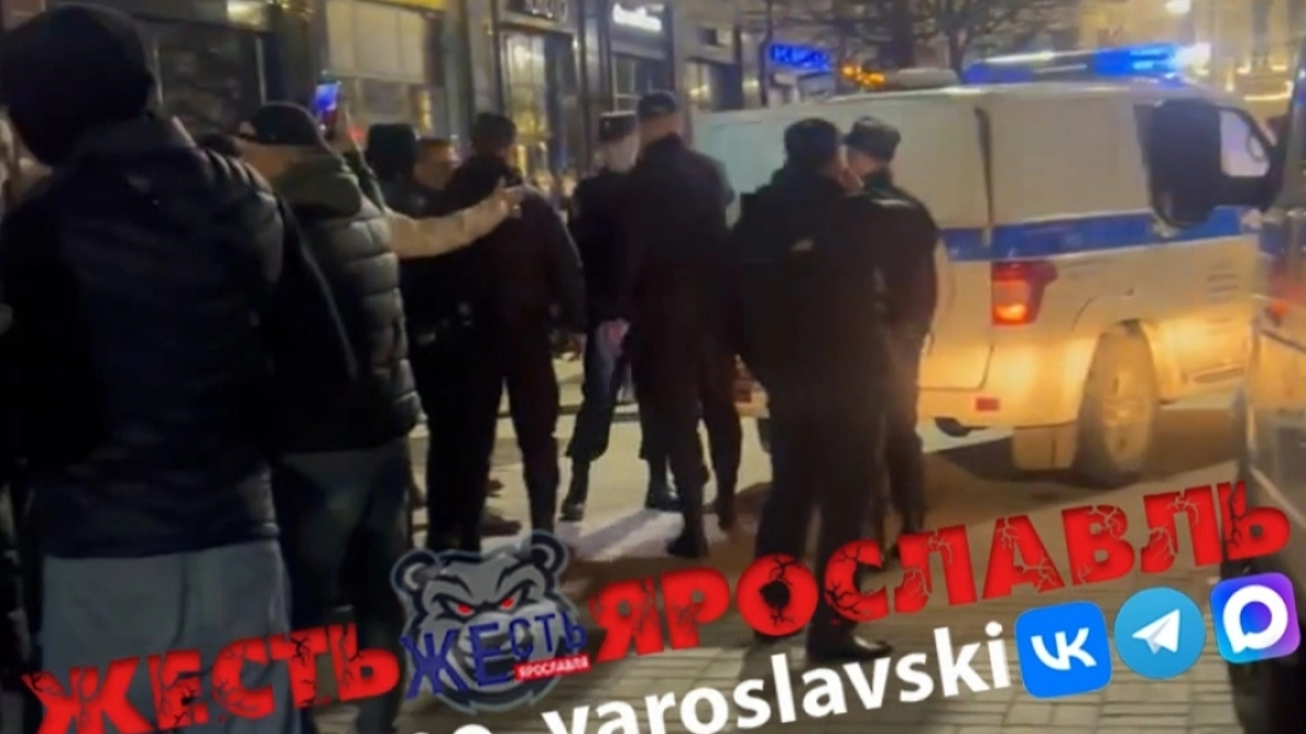 Субботняя ночь на Кирова: полиция провела рейд и вывезла пьяных нарушителей