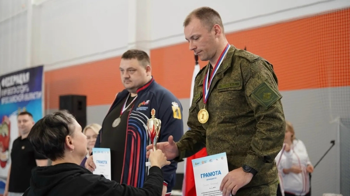 Ярославские ветераны СВО соревновались в армрестлинге