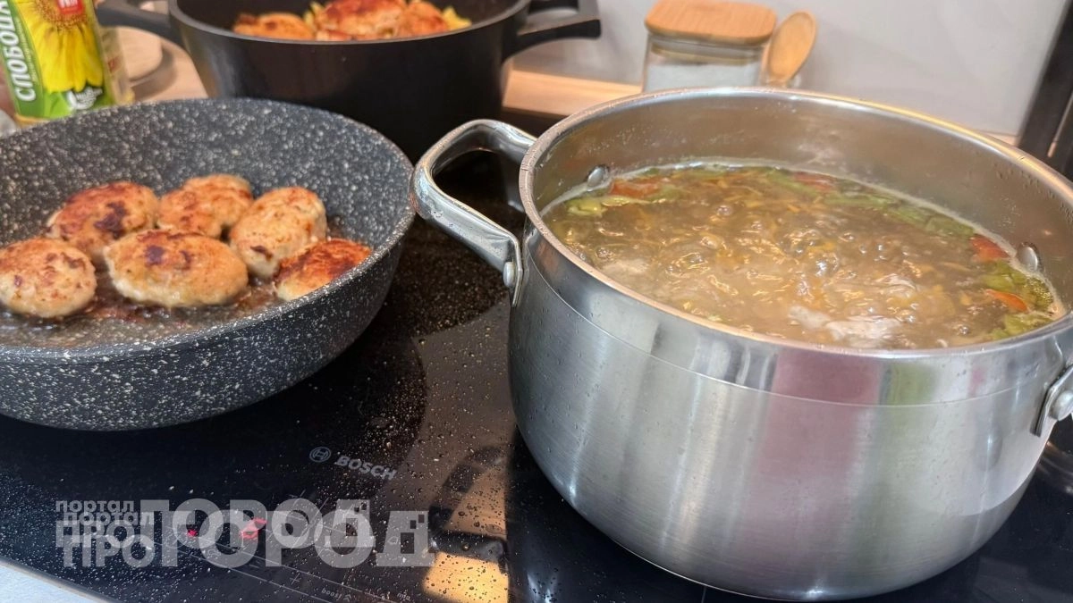 Добавьте этот копеечный продукт в суп при варке: вкус станет богаче любого блюда из дорогого ресторана