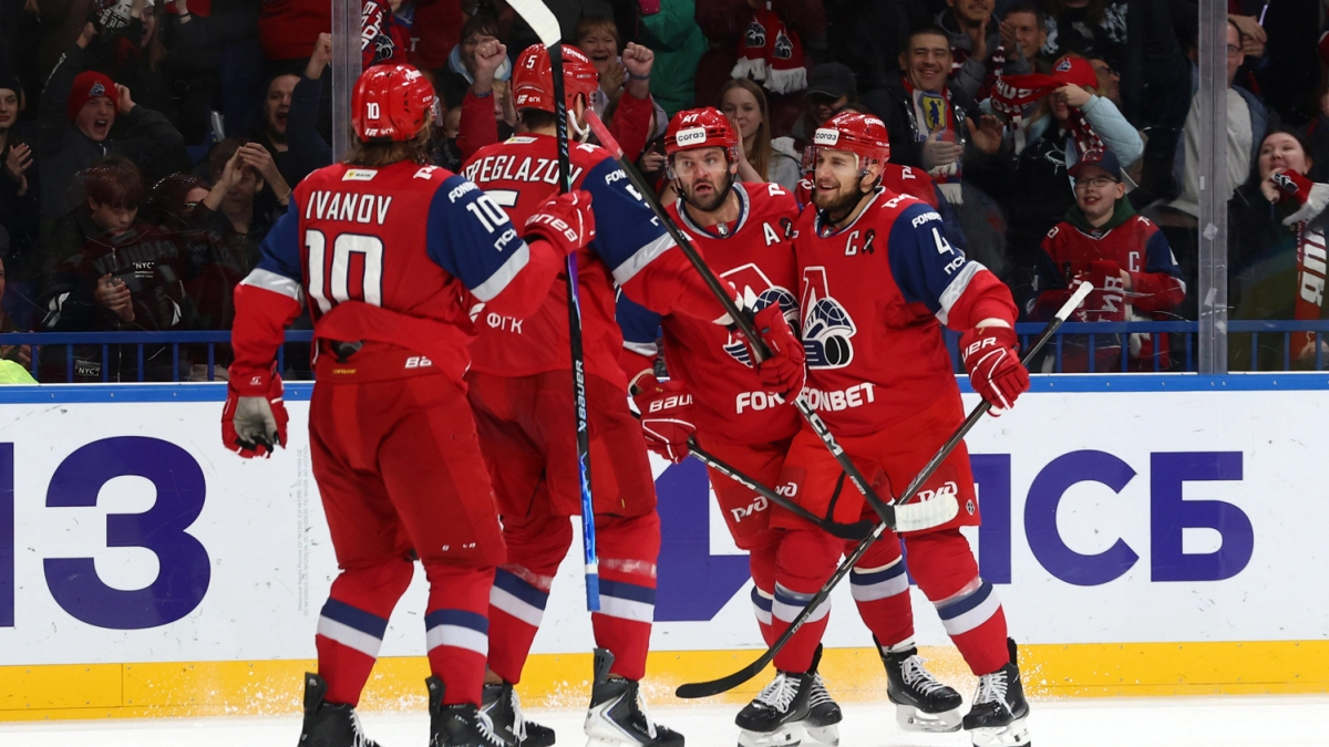 Локомотив” открывает продажи на полуфинал с “Авангардом”