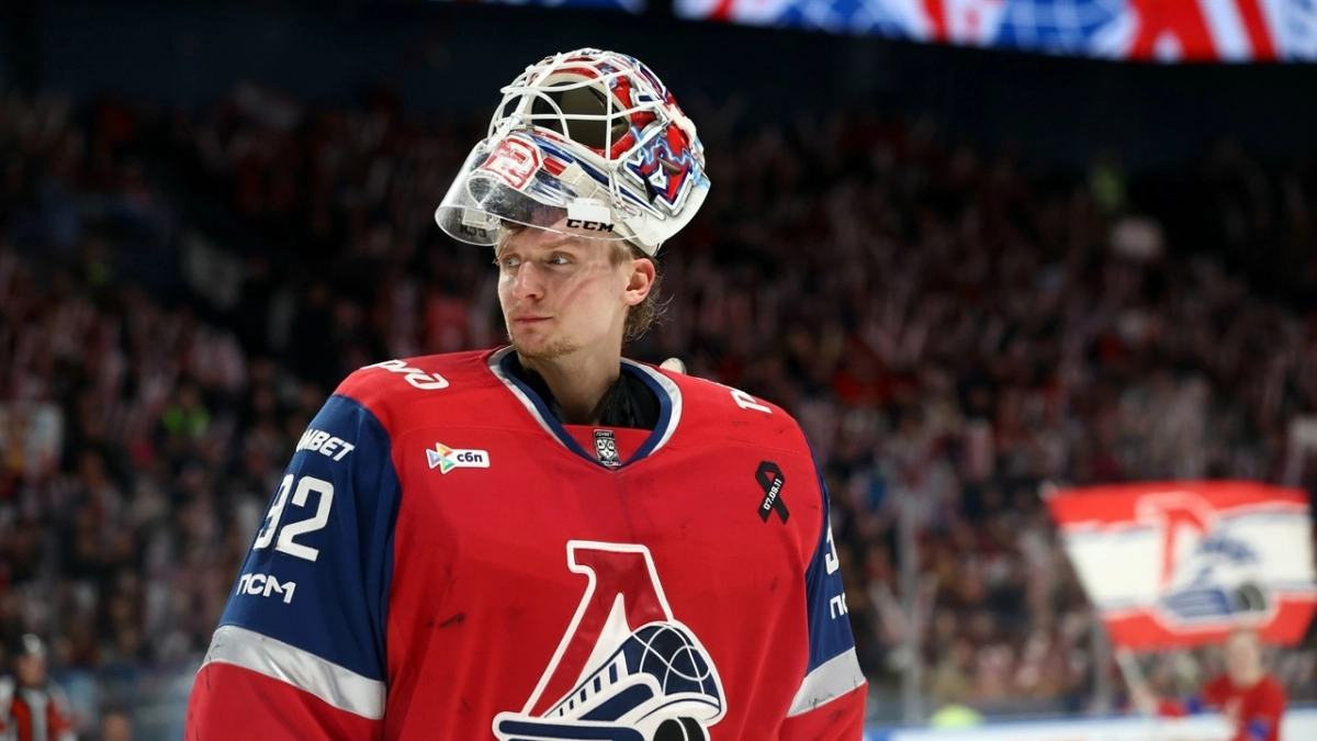 Sports.ru: почему лучший вратарь КХЛ Даниил Исаев из „Локомотива“ не уезжает в НХЛ