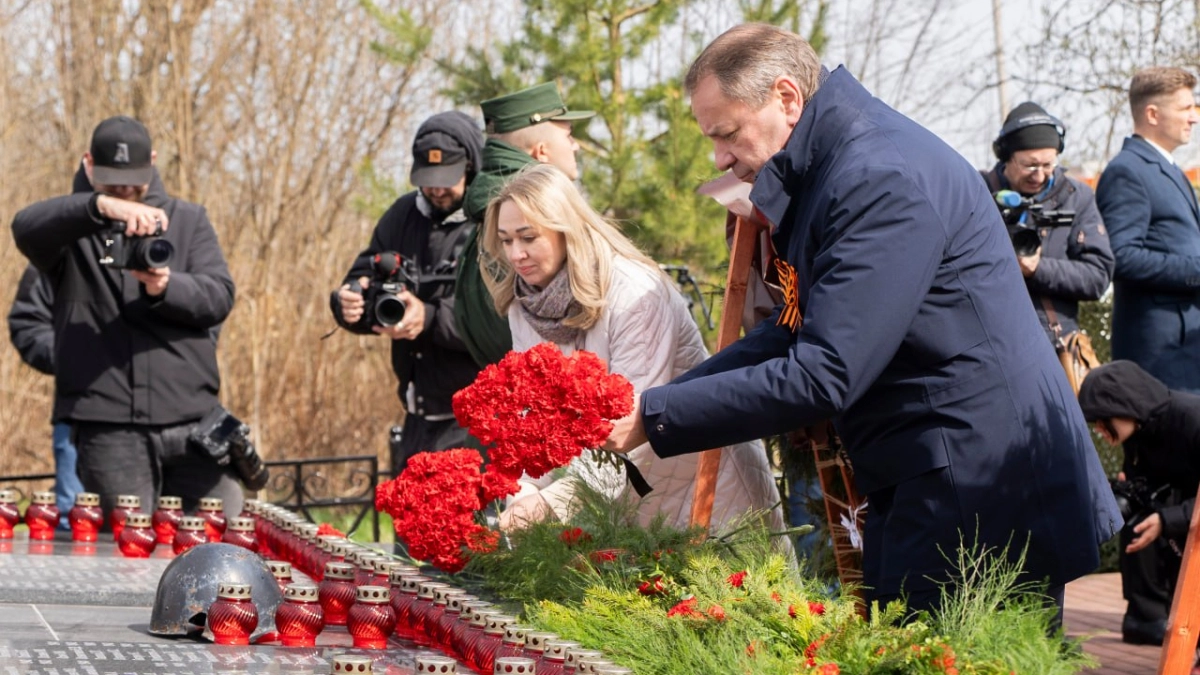В подмосковной деревне Щекутино вновь зажгли Огонь Памяти